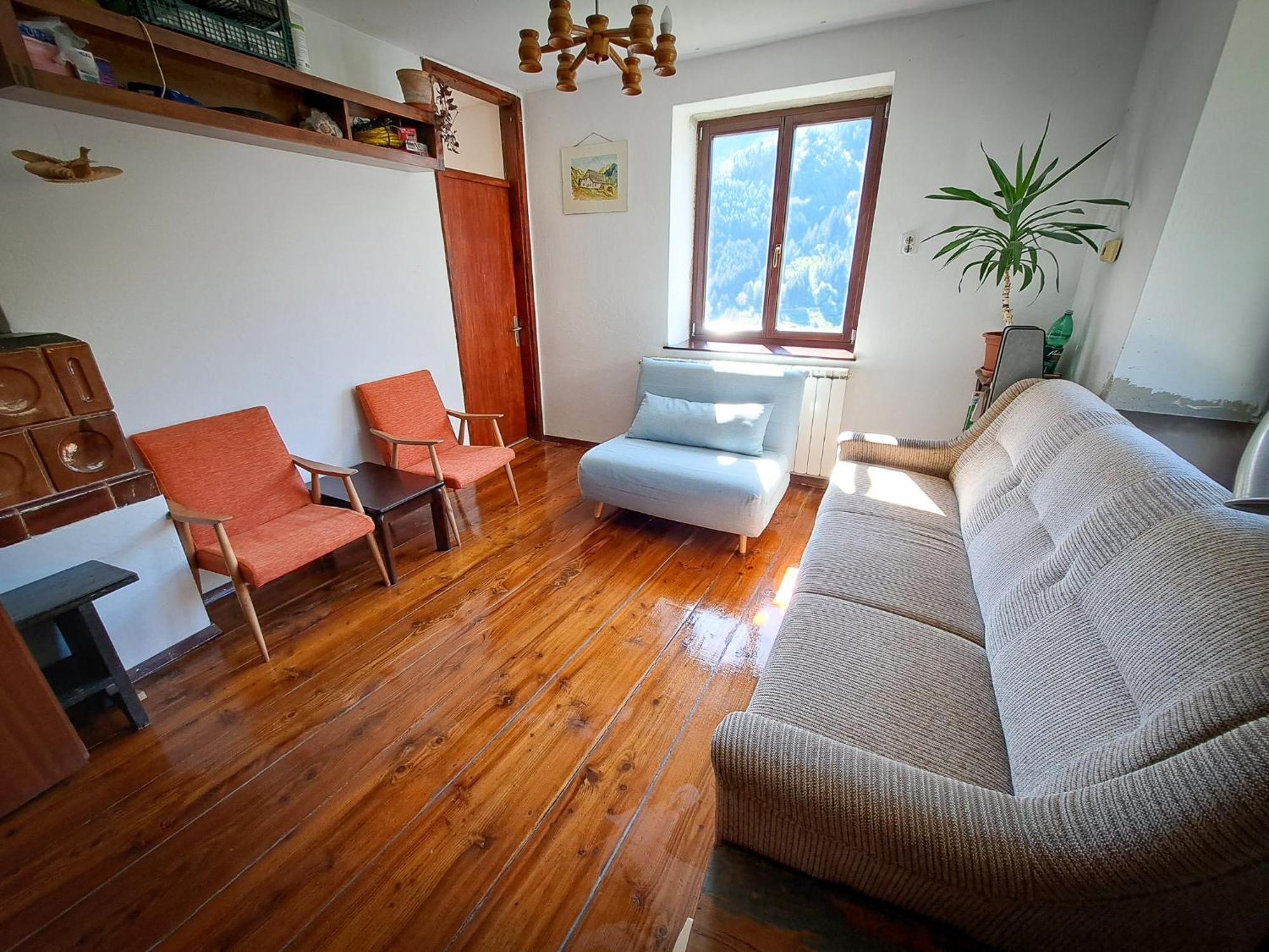 Apartamento Hikers Hut Hisar Podbrdo Exterior foto